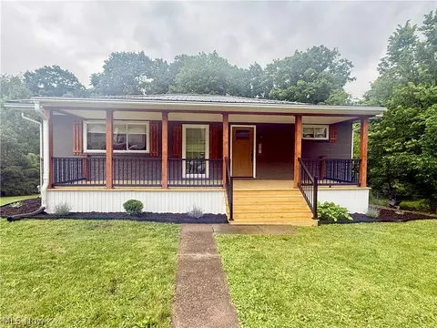 347 Patton Ave, Wintersville, OH 43953
