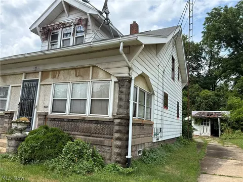106 Shriver Ave SE, Massillon, OH 44646