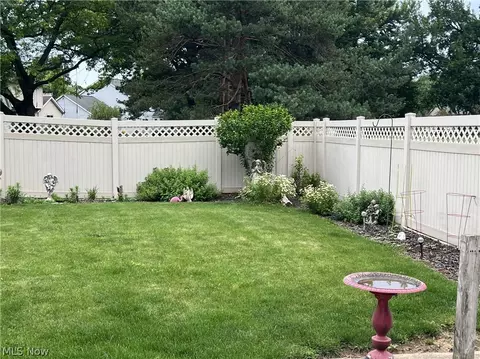 823 Gloucester Dr, Huron, OH 44839 photo 20