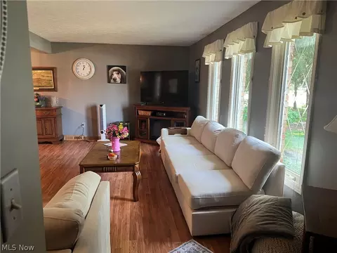 823 Gloucester Dr, Huron, OH 44839 photo 4