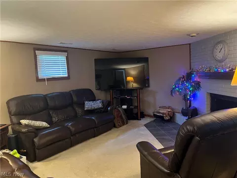 823 Gloucester Dr, Huron, OH 44839 photo 9