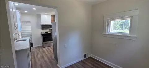 9964 E River Rd, Elyria, OH 44035 photo 19