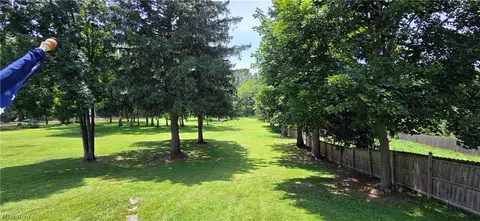 9964 E River Rd, Elyria, OH 44035 photo 4