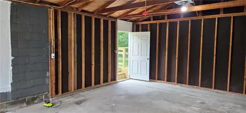9964 E River Rd, Elyria, OH 44035 photo 33