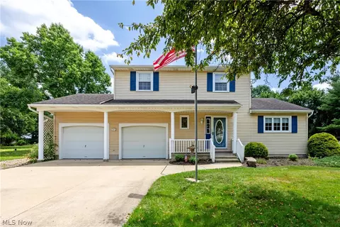 11936 Patroon Cir NW, Canal Fulton, OH 44614