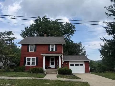 744 Franklin Rd NE, Massillon, OH 44646
