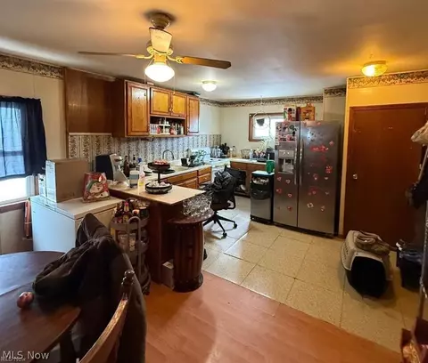 Entry Way - 108 Rush St, Elyria, OH 44035 photo 1 of 1
