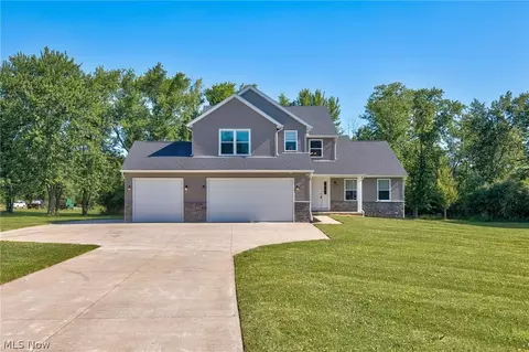 3841 Laurel Rd, Brunswick, OH 44212