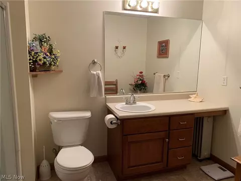 Bath - 32 Stuart St, Dalton, OH 44618 photo 2 of 2