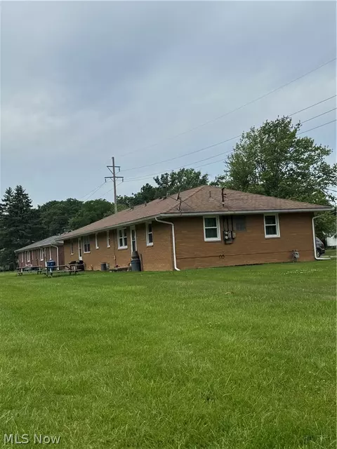 605 W 36th St, Lorain, OH 44052