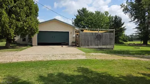 Exterior - 15191 Whitehead Rd, Lagrange, OH 44050 photo 4 of 9