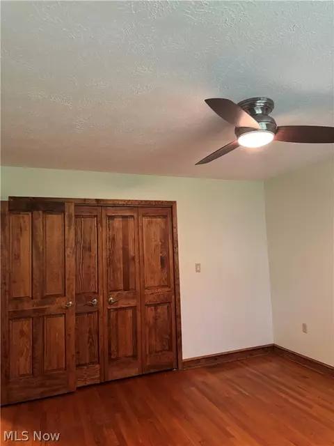 Bedroom - 15191 Whitehead Rd, Lagrange, OH 44050 photo 1 of 3