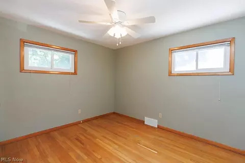 810 E Broad St, Elyria, OH 44035 photo 23