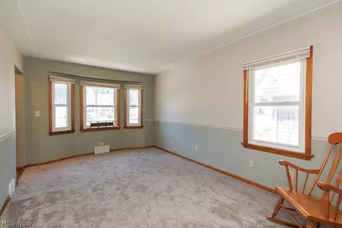 810 E Broad St, Elyria, OH 44035 photo 14