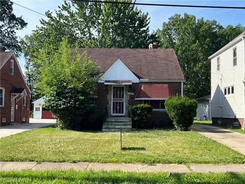 21670 Ivan Ave, Euclid, OH 44123