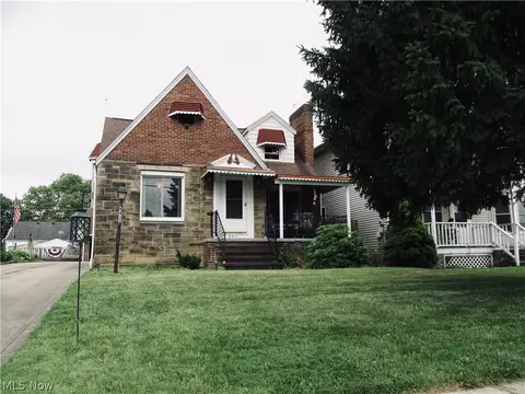 6411 Snow Rd, Parma, OH 44129