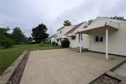 Exterior - 4200 2nd St NW, Canton, OH 44708 photo 7 of 7