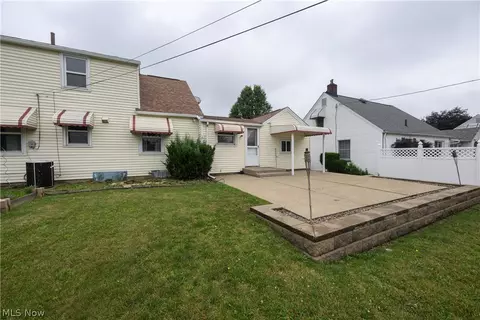 Exterior - 4200 2nd St NW, Canton, OH 44708 photo 5 of 7