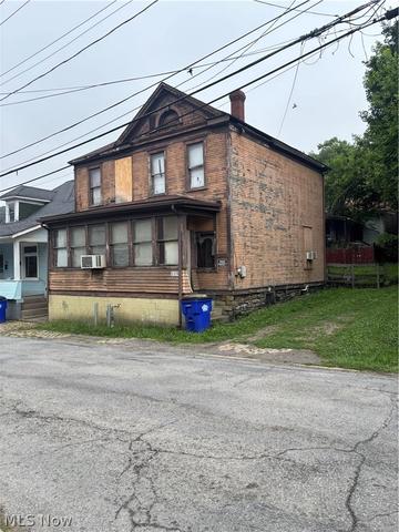 229 W Ninth St, East Liverpool, OH 43920