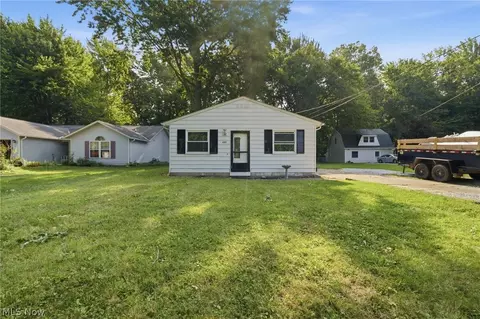 4991 Lear Nagle Rd, North Ridgeville, OH 44039