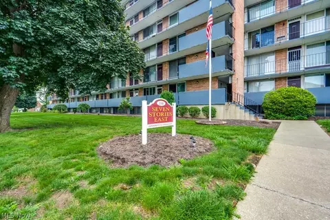 2331 E Market St #102, Akron, OH 44312