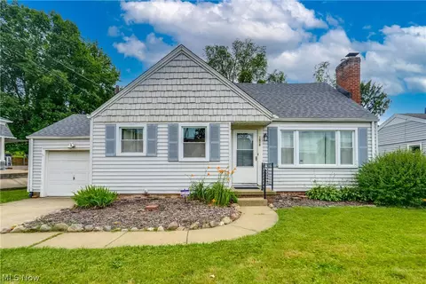 1618 23rd St NW, Canton, OH 44709