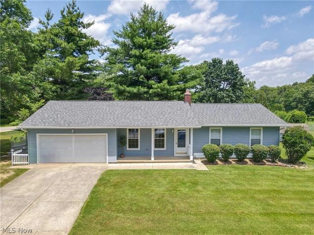 143 E Garwood Dr, Tallmadge, OH 44278