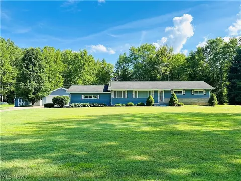 1094 Portage Easterly Rd, Cortland, OH 44410