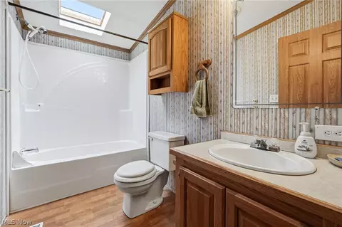 445 Pin Oak Cir, Elyria, OH 44035 photo 19