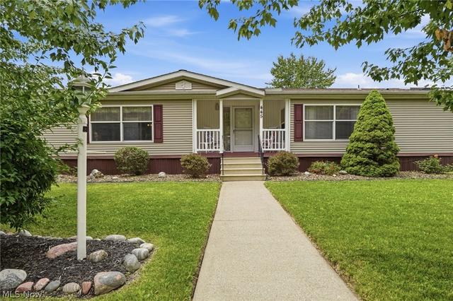 445 Pin Oak Cir, Elyria, OH 44035