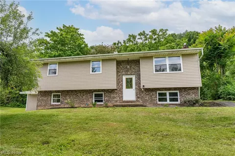 9115 Arrow Rd NW, Minerva, OH 44657