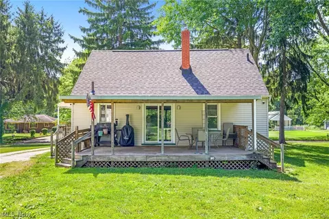 1707 Mohawk Dr, Akron, OH 44306 photo 3