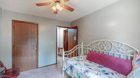Bedroom - 38667 Chestnut Ridge Rd, Elyria, OH 44035 photo 7 of 7
