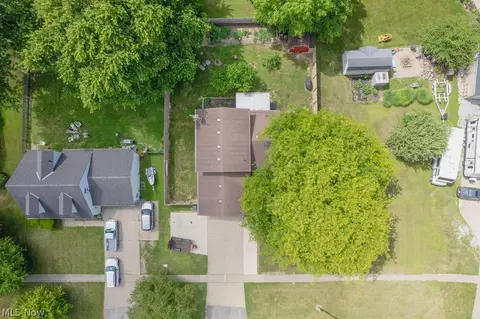 View/Area - 38667 Chestnut Ridge Rd, Elyria, OH 44035 photo 4 of 4