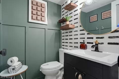 Bath - 9316 Munich Dr, Parma, OH 44130 photo 3 of 4