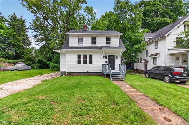 471 Beechwood Dr, Akron, OH 44320