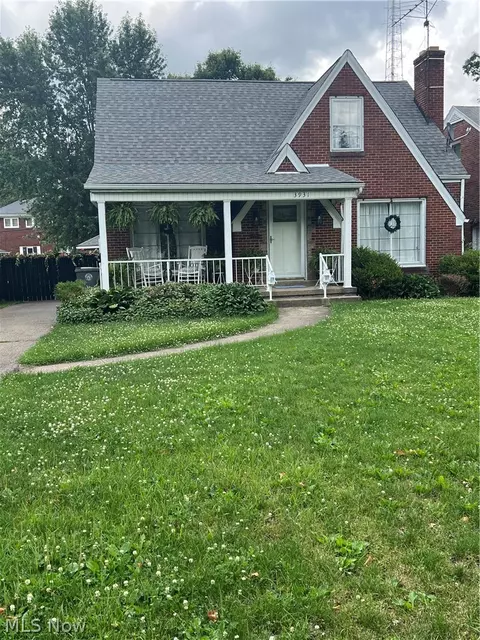 3931 Rush Blvd, Youngstown, OH 44512
