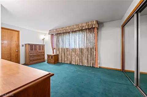Bedroom - 806 E Warner Rd, Akron, OH 44319 photo 1 of 4