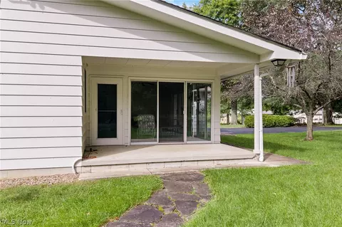 Exterior - 806 E Warner Rd, Akron, OH 44319 photo 3 of 9