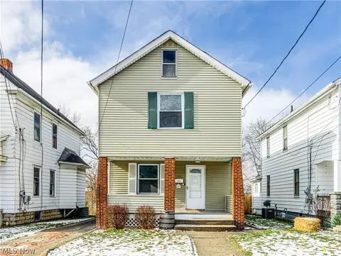 620 Washington Ave, Girard, OH 44420