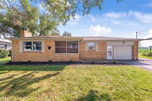 13471 Kauffman Ave, Sterling, OH 44276