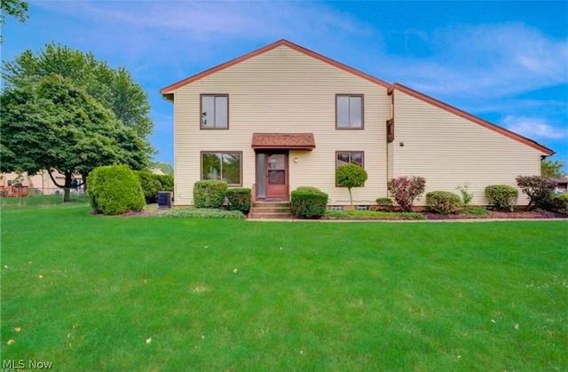 32663 Jefferson Dr #63, Solon, OH 44139