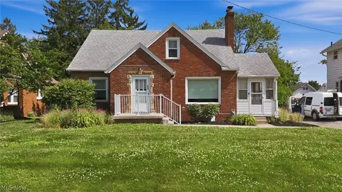 562 Arlington Ave, Mansfield, OH 44903