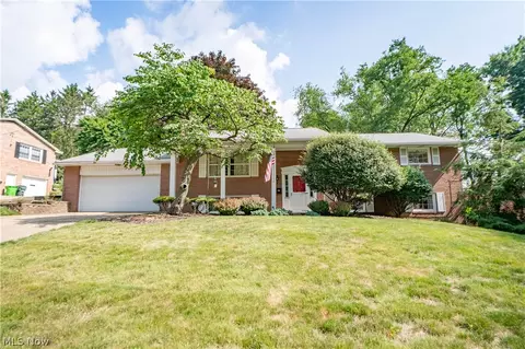 511 Bachtel St SE, North Canton, OH 44720