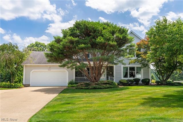 8640 Candleberry St NW, Massillon, OH 44646