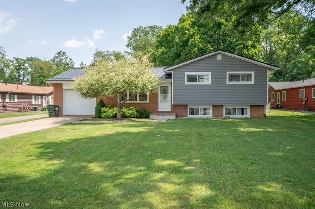 511 Taff Cir, Louisville, OH 44641