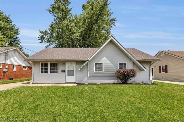 4133 Brockley Ave, Sheffield Lake, OH 44054