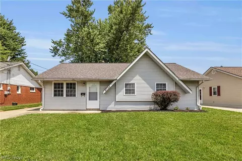 4133 Brockley Ave, Sheffield Lake, OH 44054
