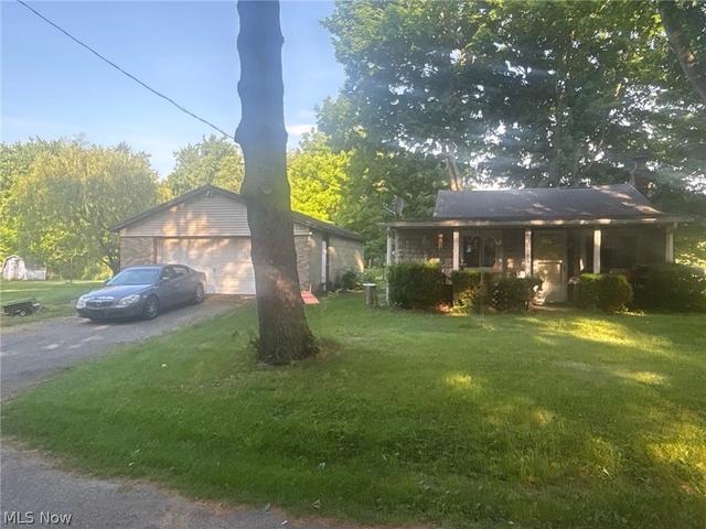 5144 Ford St, Louisville, OH 44641