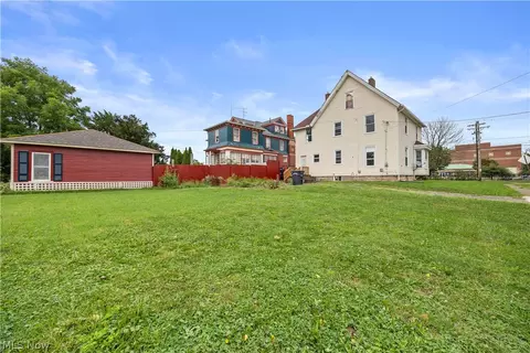 Exterior - 611 West Ave, Elyria, OH 44035 photo 1 of 1
